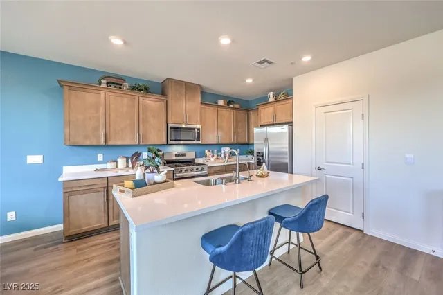 $538,990 | 565 Speckled Robin Avenue, Unit 717, Henderson, NV 89011