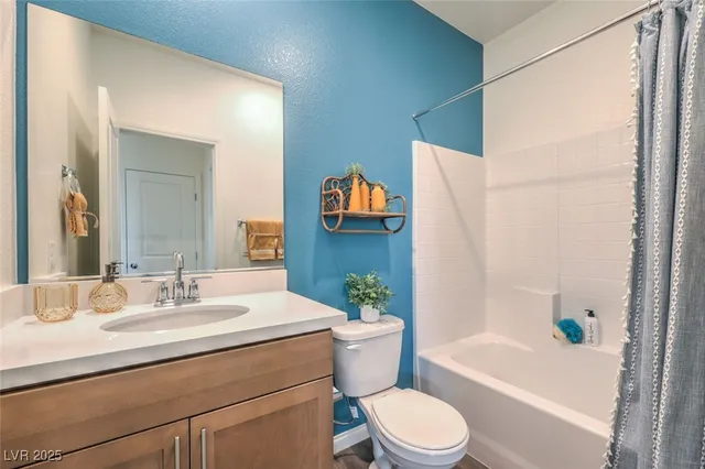 $538,990 | 565 Speckled Robin Avenue, Unit 717, Henderson, NV 89011