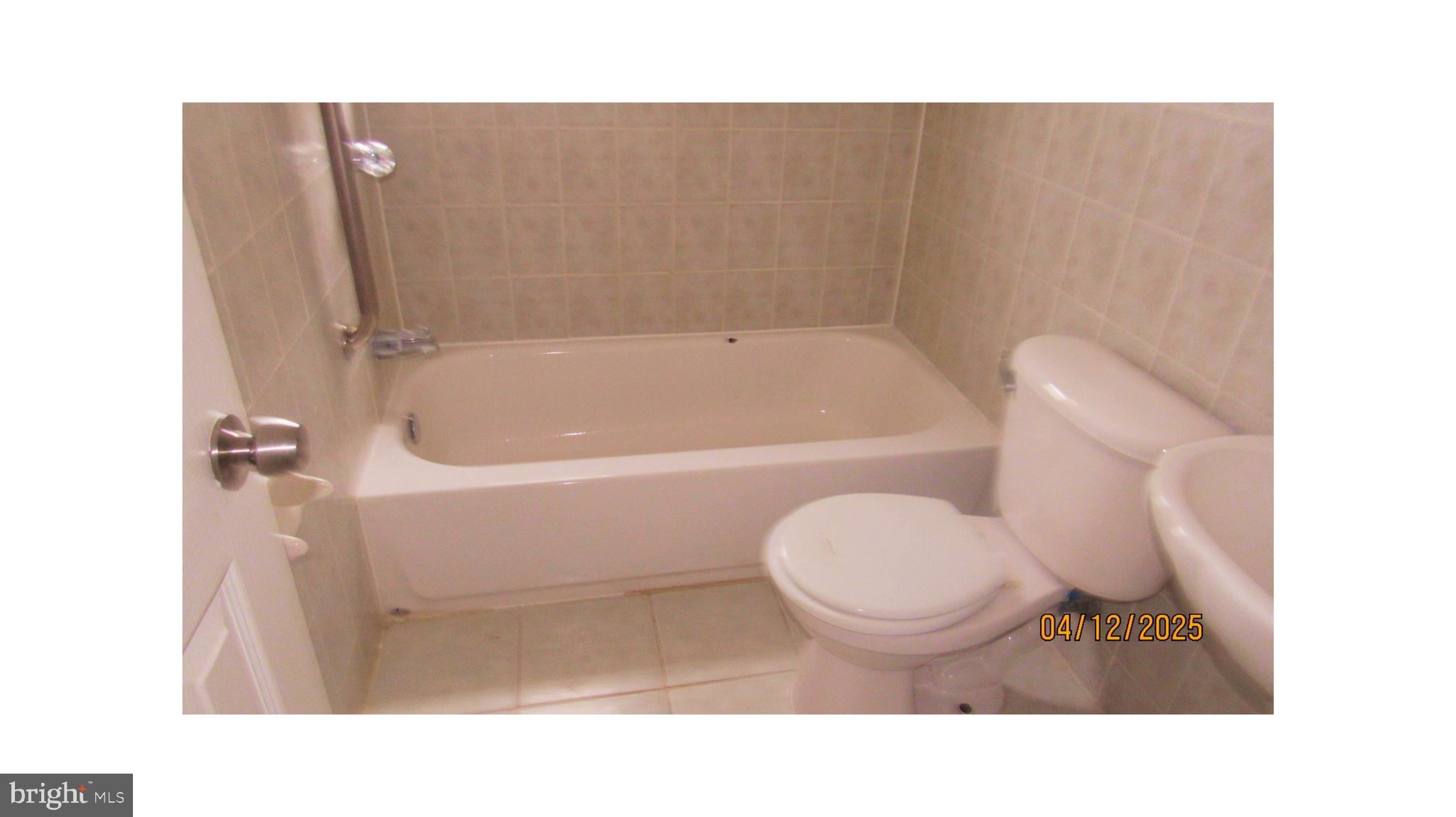 225 56th Place Northeast Washington, DC 20019 - Photo 17 of 30 3RD LEVEL 1ST BATHROOM