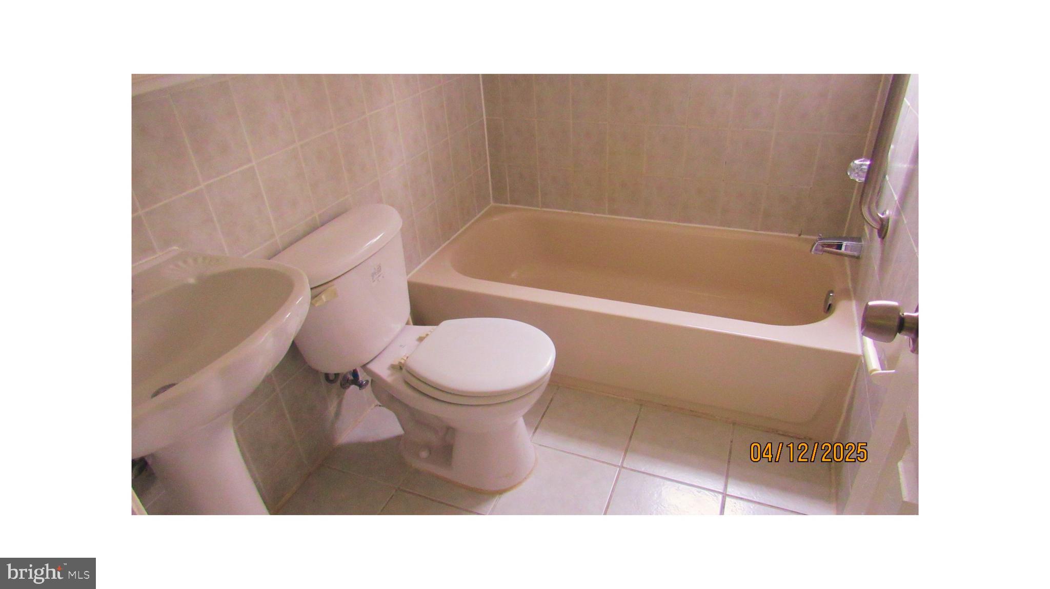 225 56th Place Northeast Washington, DC 20019 - Photo 20 of 30 3RD LEVEL 2ND BATHROOM