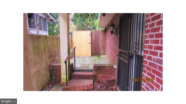 $470,000 | 225 56th Place Northeast, Washington, DC 20019