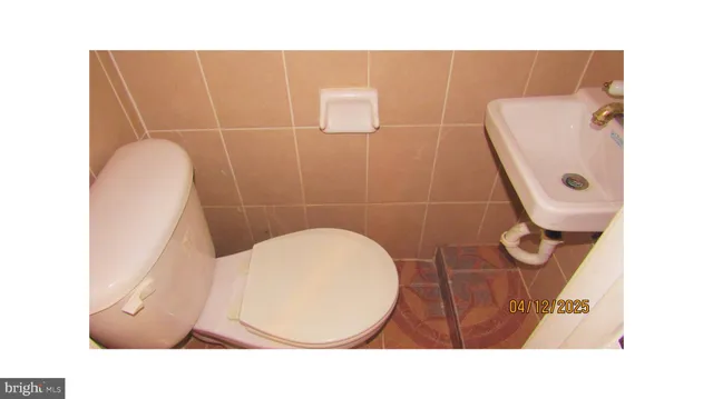 $470,000 | 225 56th Place Northeast, Washington, DC 20019