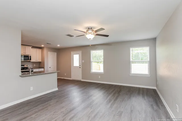 $1,445 | 3119 Begonia Bend, San Antonio, TX 78222