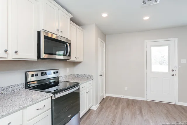 $1,445 | 3119 Begonia Bend, San Antonio, TX 78222