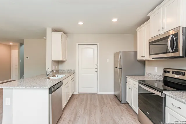 $1,445 | 3119 Begonia Bend, San Antonio, TX 78222