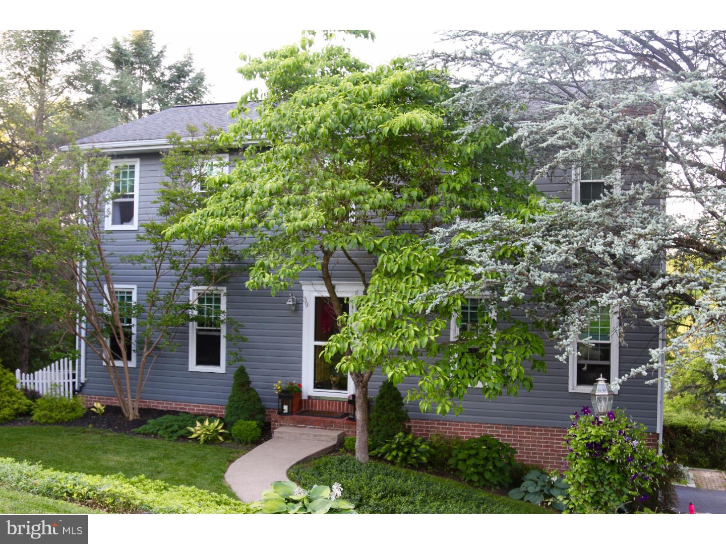 39 Karen Court Lititz, PA 17543 - Photo 1 of 19 Gallery Image 1