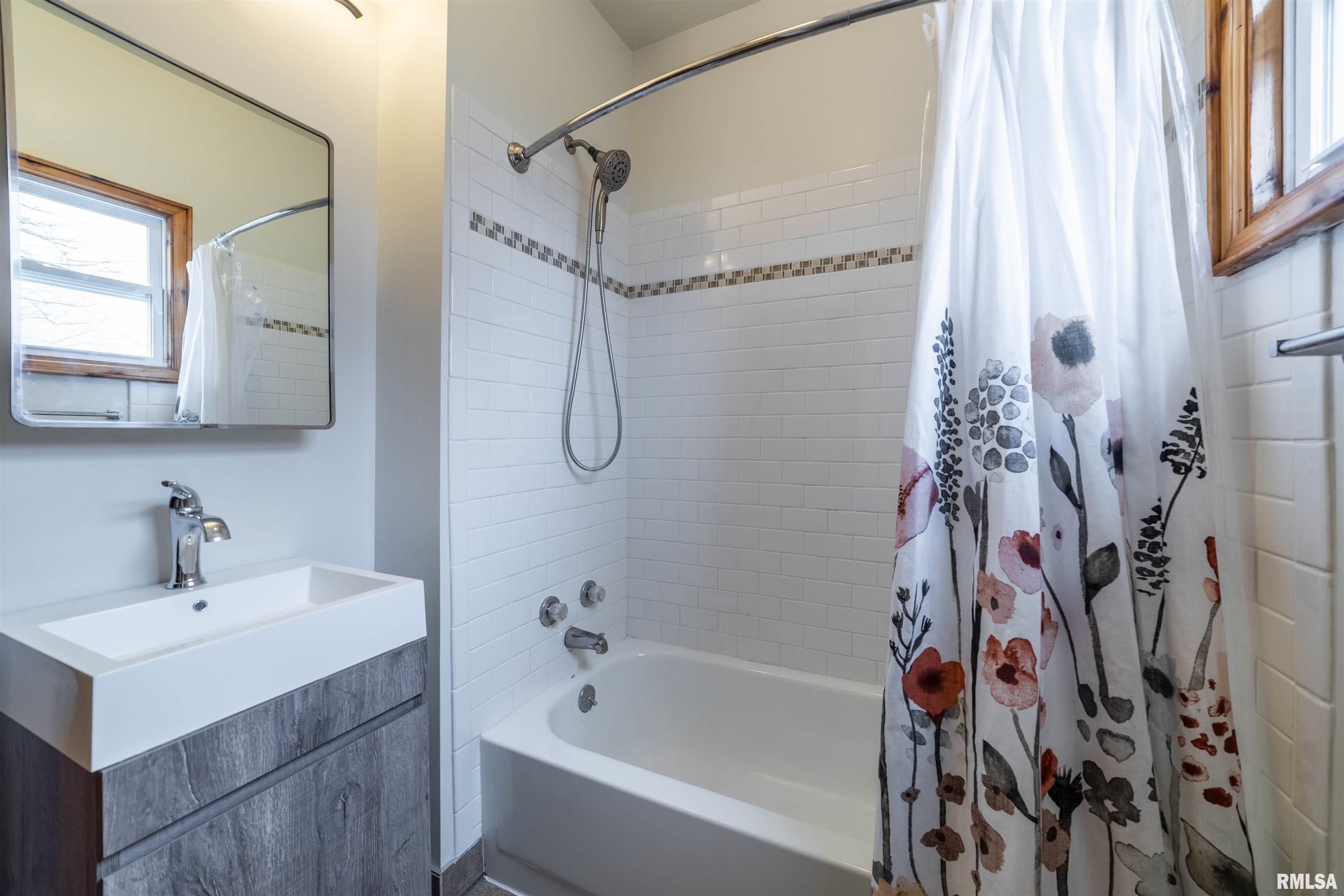 732 South 15th Street Quincy, IL 62301 - Photo 11 of 17