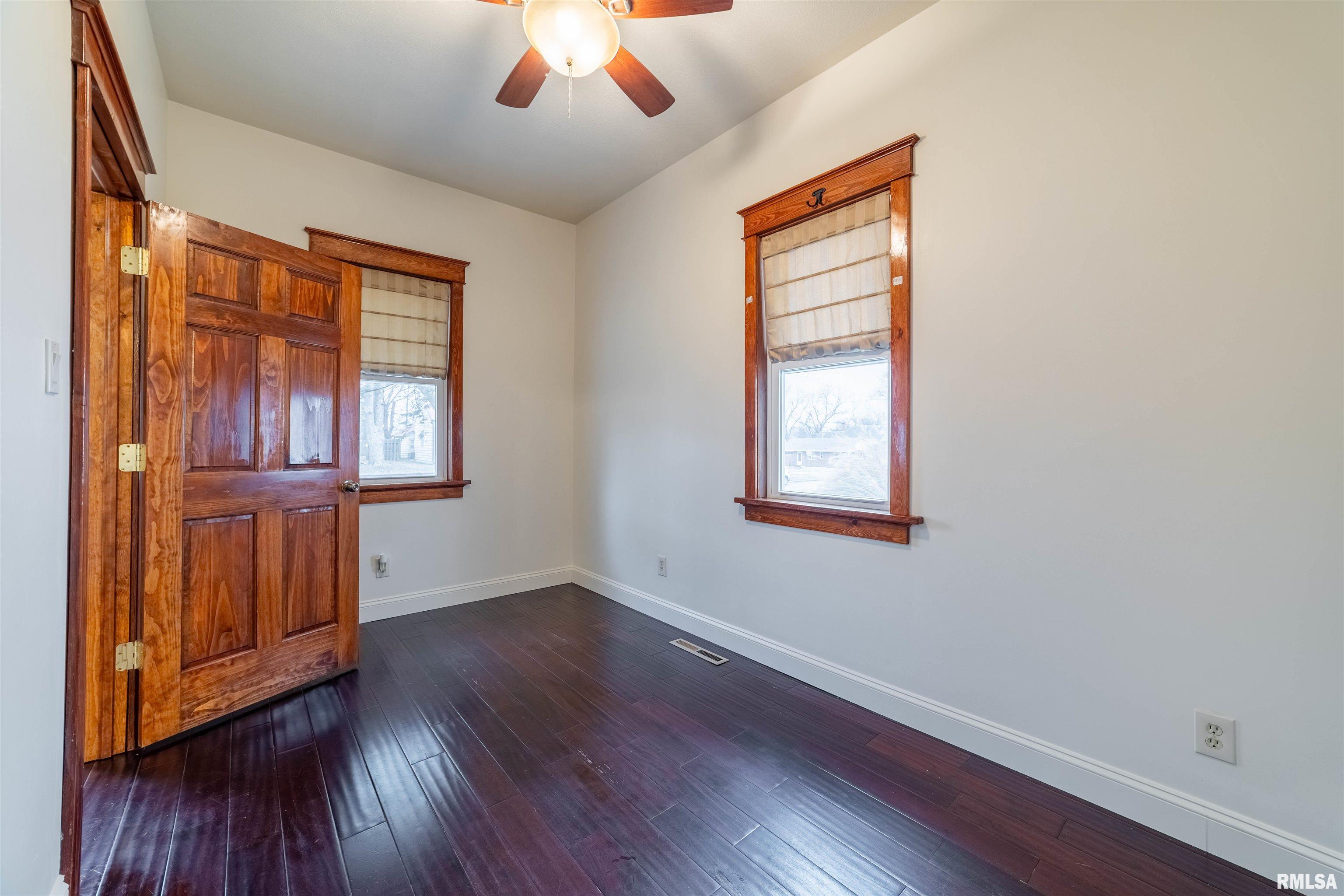 732 South 15th Street Quincy, IL 62301 - Photo 6 of 17