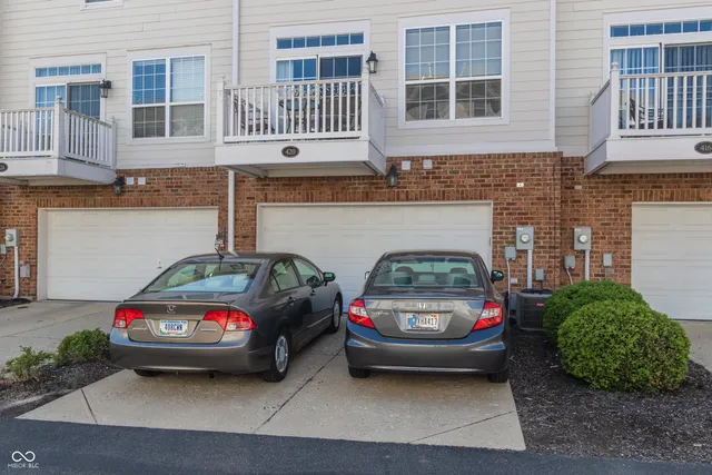 $319,900 | 420 Beverly Court, Carmel, IN 46032