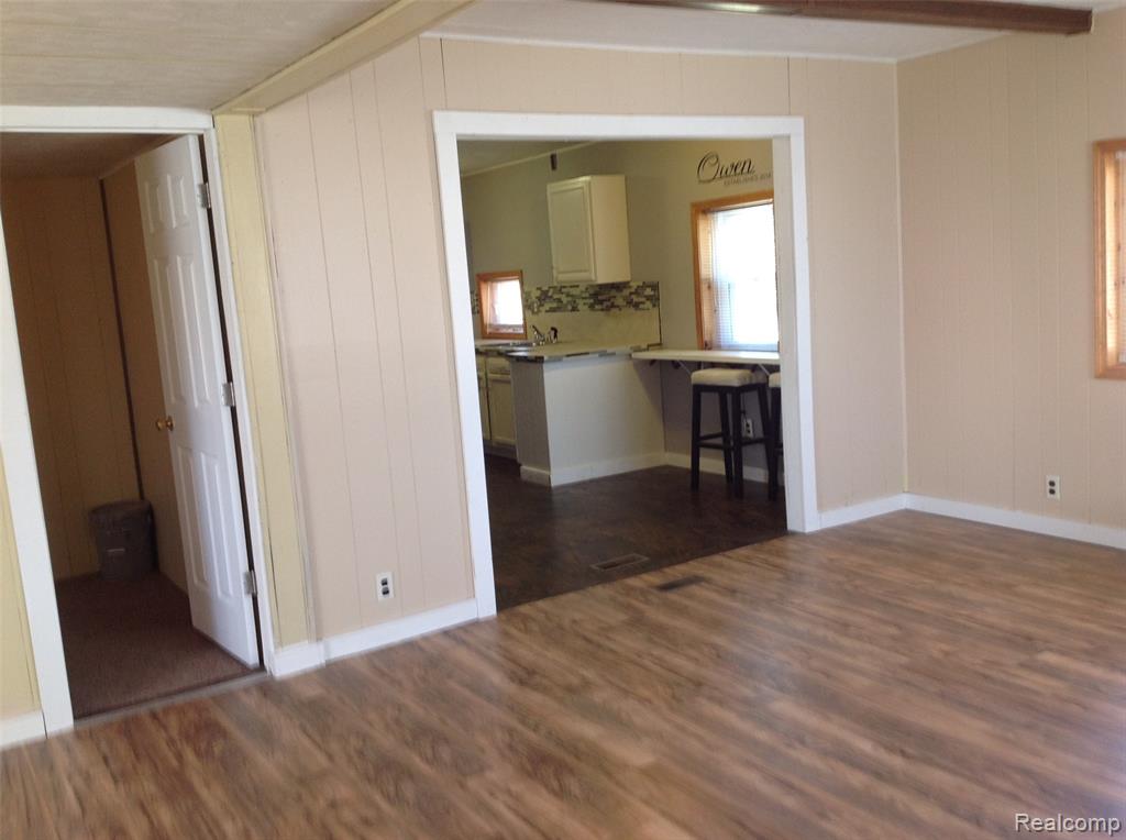 2693 Imlay City Road Lapeer, MI 48446 - Photo 16 of 29 Gallery Image 16