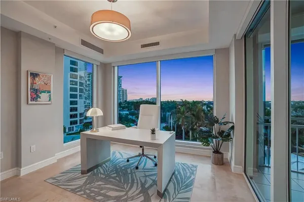 $4,375,000 | 4151 Gulf Shore Boulevard North, Unit 605, Naples, FL 34103