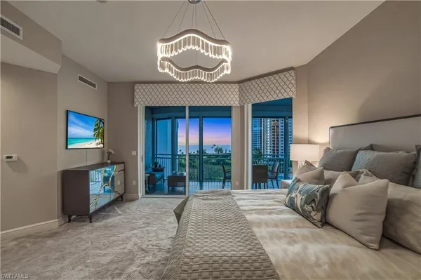 $4,375,000 | 4151 Gulf Shore Boulevard North, Unit 605, Naples, FL 34103
