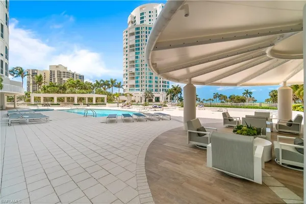 $4,375,000 | 4151 Gulf Shore Boulevard North, Unit 605, Naples, FL 34103