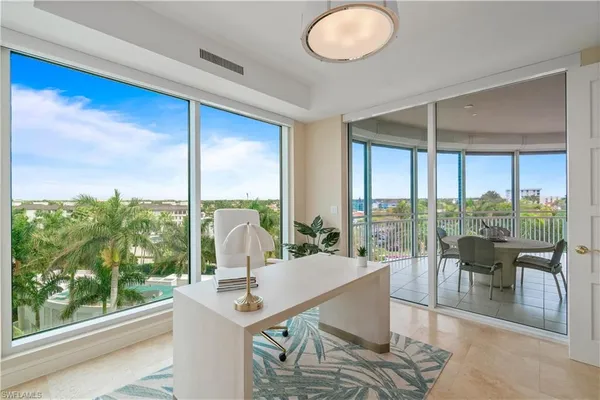 $4,375,000 | 4151 Gulf Shore Boulevard North, Unit 605, Naples, FL 34103