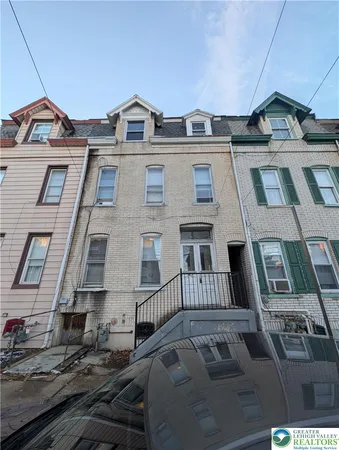 $950 | 142 North 12th Street, Unit 1, Allentown, PA 18102