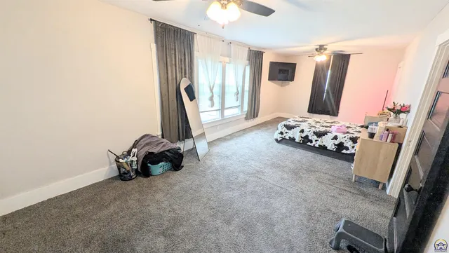 $205,900 | 1127 Washington Street, Emporia, KS 66801