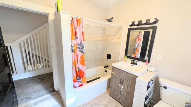 $205,900 | 1127 Washington Street, Emporia, KS 66801