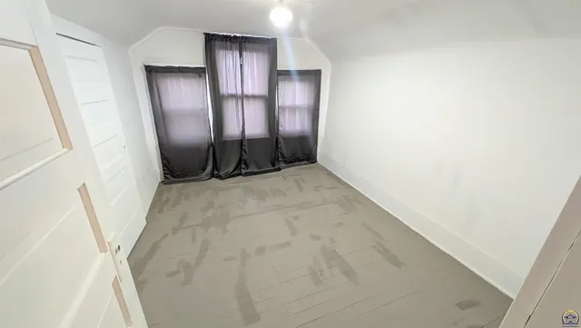 $205,900 | 1127 Washington Street, Emporia, KS 66801