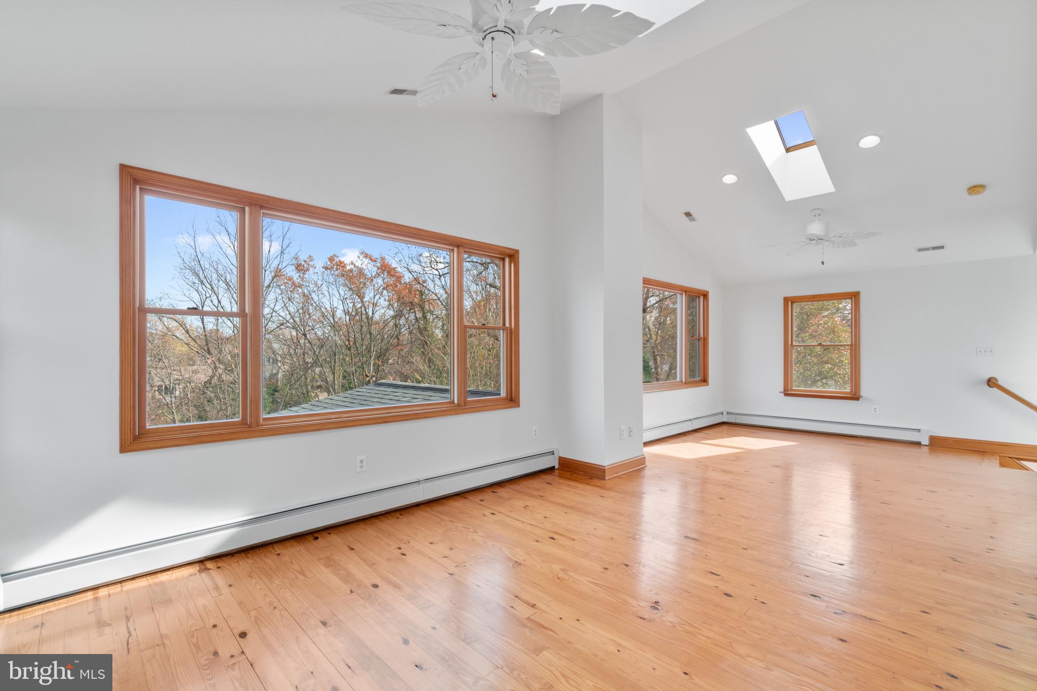 712 Powhatan Beach Road Pasadena, MD 21122 - Photo 14 of 38 Gallery Image 14