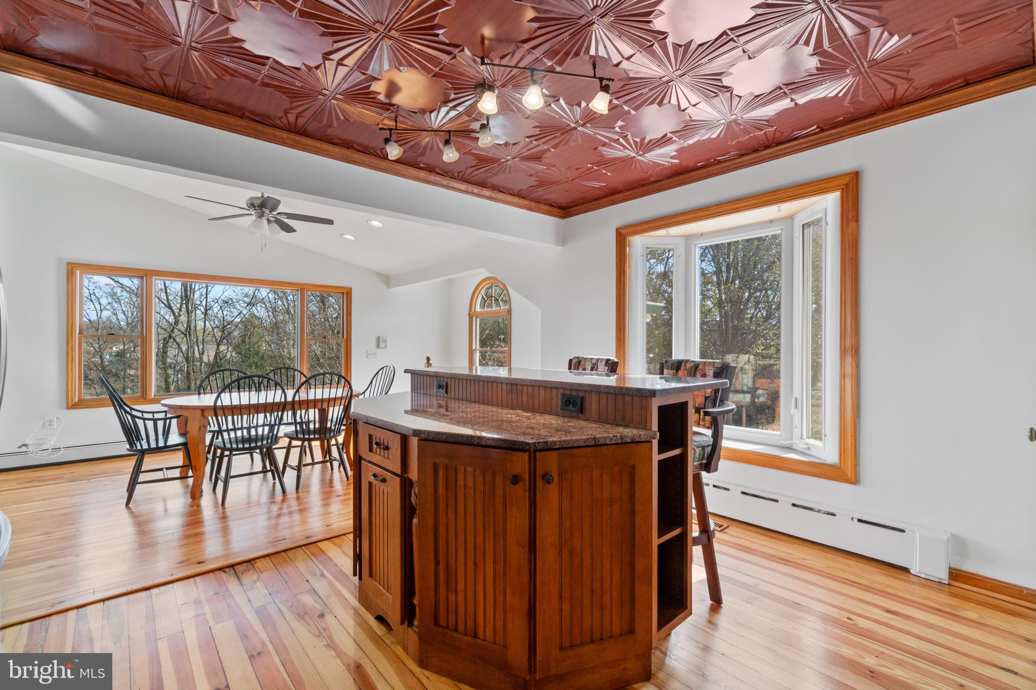 712 Powhatan Beach Road Pasadena, MD 21122 - Photo 27 of 38 Gallery Image 27