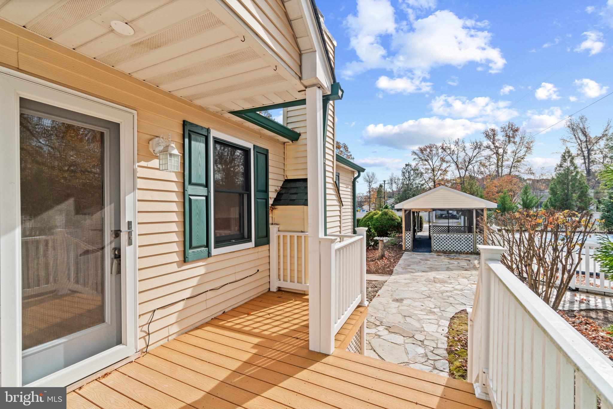 712 Powhatan Beach Road Pasadena, MD 21122 - Photo 9 of 38 Gallery Image 9