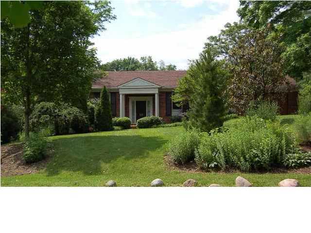 20 Westwind Road Louisville, KY 40207 - Photo 1 of 5 Primary Photo