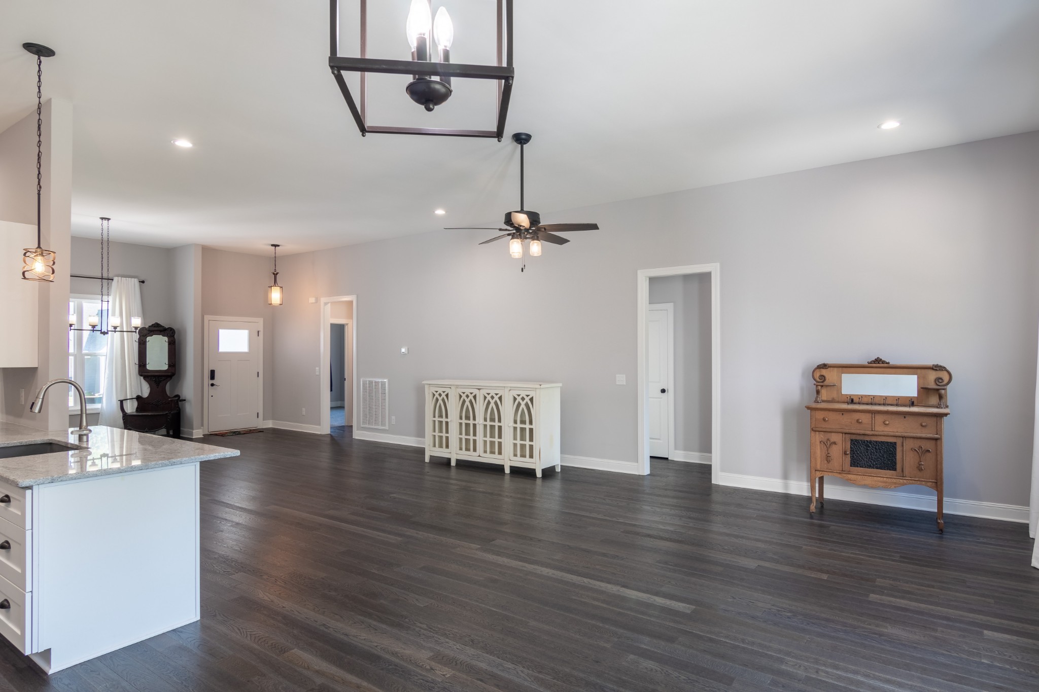 1072 Jonathan Lane Springfield, TN 37172 - Photo 7 of 10 Gallery Image 7