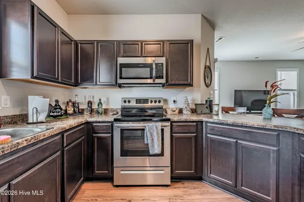 $1,850 | 403 Blockade Shoal Lane, Jacksonville, NC 28546