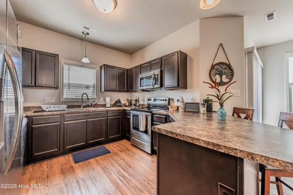 $1,850 | 403 Blockade Shoal Lane, Jacksonville, NC 28546