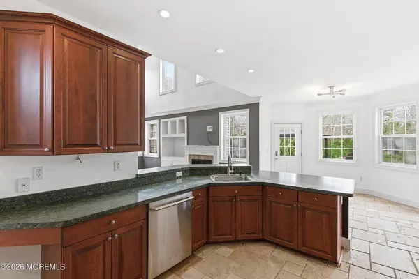 $1,199,999 | 17 Meadow Run Court, Jackson, NJ 08527