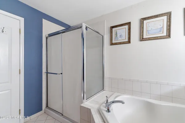 $1,199,999 | 17 Meadow Run Court, Jackson, NJ 08527