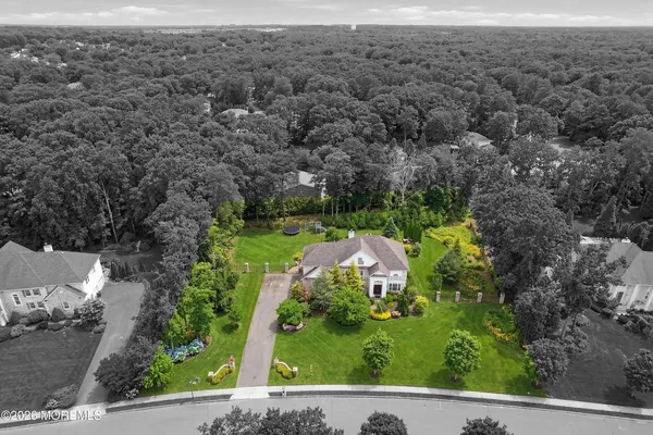 $1,199,999 | 17 Meadow Run Court, Jackson, NJ 08527