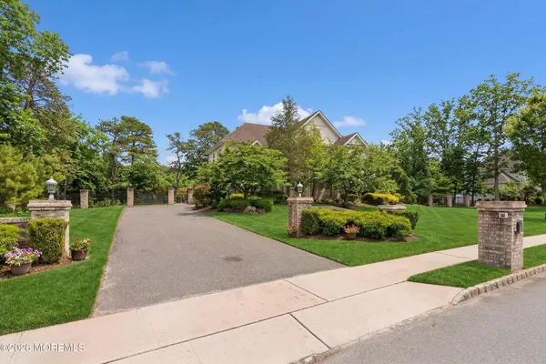 $1,199,999 | 17 Meadow Run Court, Jackson, NJ 08527