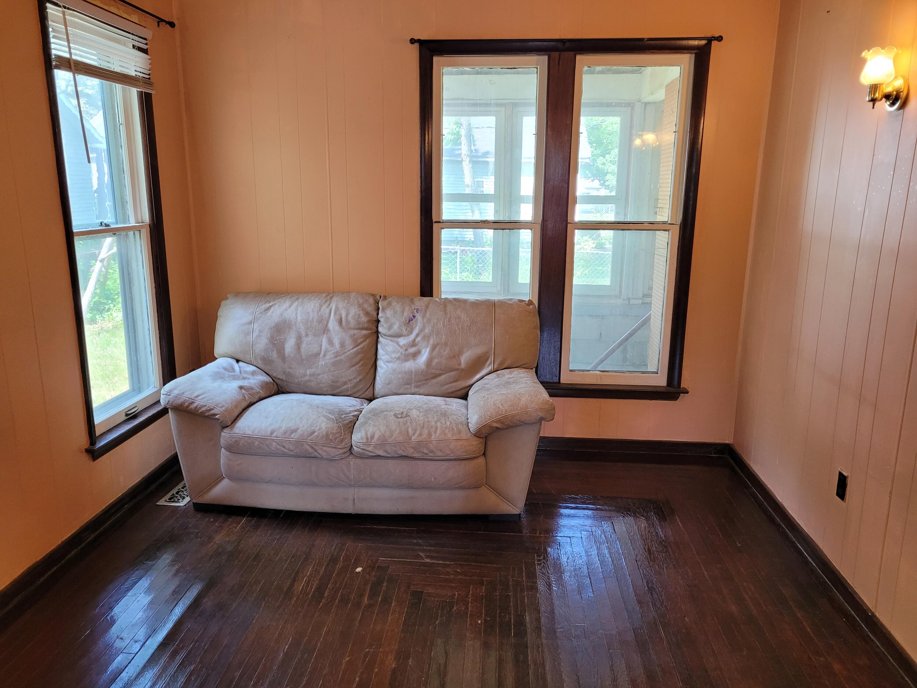 109 2nd Street Lawrence, MI 49064 - Photo 21 of 40 20250602_112101