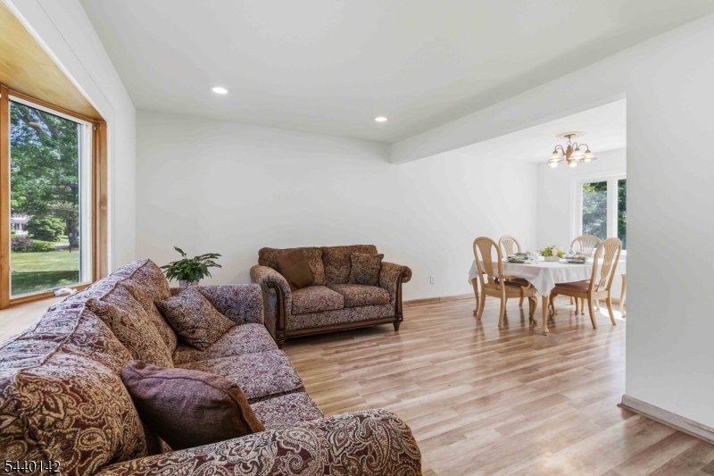 37 Rolling Ridge Road West Milford, NJ 07480 - Photo 11 of 49 Gallery Image 11
