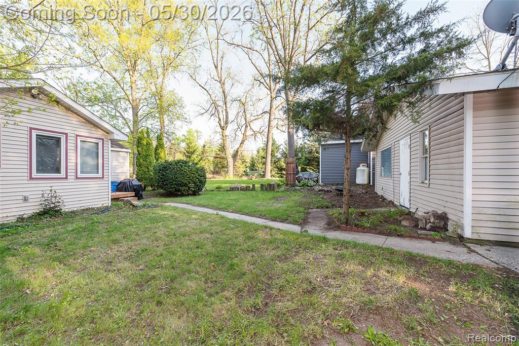 1946 Union Lake Road Commerce Township, MI 48382 - Photo 18 of 44