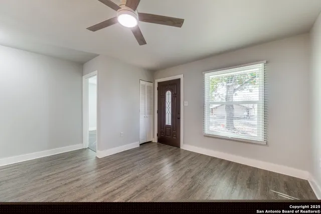 $1,500 | 122 Karm Street, Castroville, TX 78009