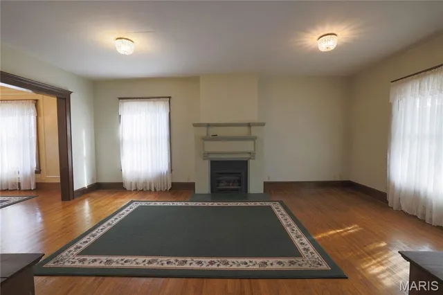 $242,000 | 307 Tilson Place, Hillsboro, IL 62049