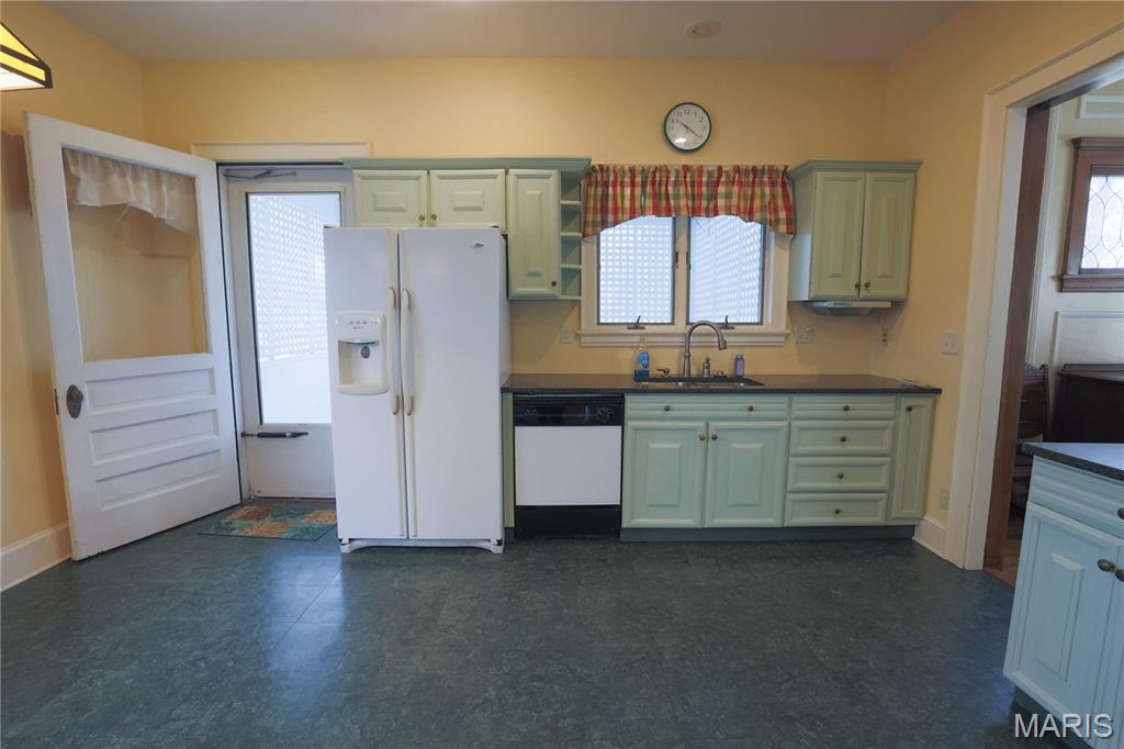 307 Tilson Place Hillsboro, IL 62049 - Photo 19 of 50