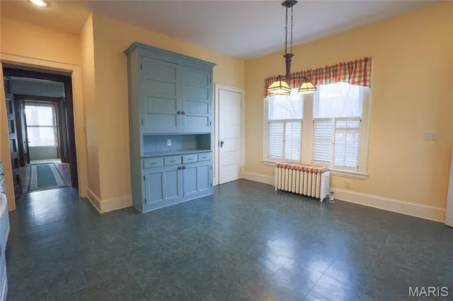 $242,000 | 307 Tilson Place, Hillsboro, IL 62049