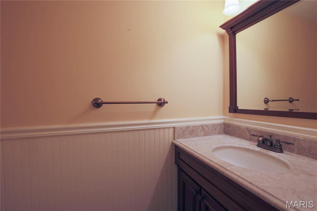 307 Tilson Place Hillsboro, IL 62049 - Photo 21 of 50