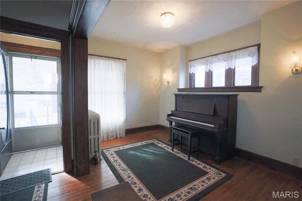 307 Tilson Place Hillsboro, IL 62049 - Photo 10 of 50