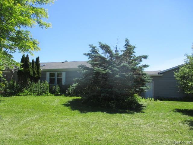 4577 Cade Road Imlay City, MI 48444 - Photo 21 of 25 Rear.jpg