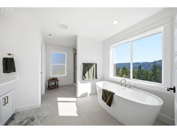 $699,900 | 1047 Southeast Olive Way, Estacada, OR 97023