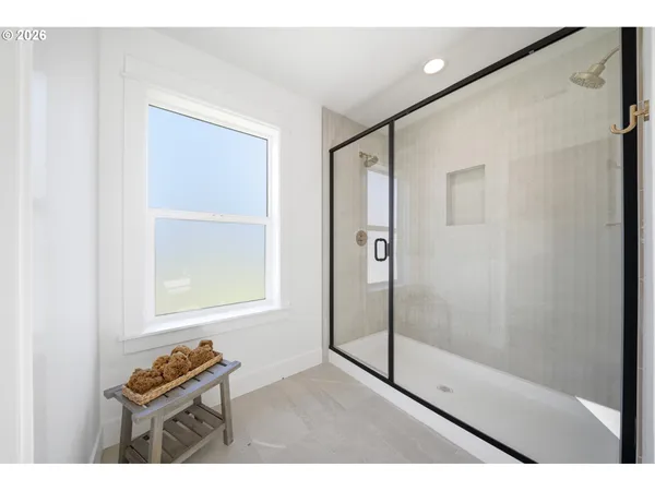 $699,900 | 1047 Southeast Olive Way, Estacada, OR 97023