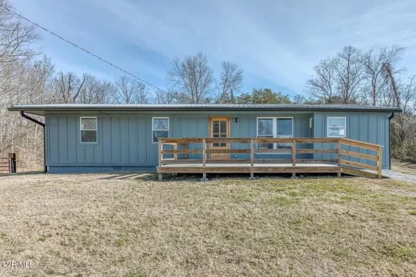 $260,000 | 438 Hartshaw Drive, Greeneville, TN 37743