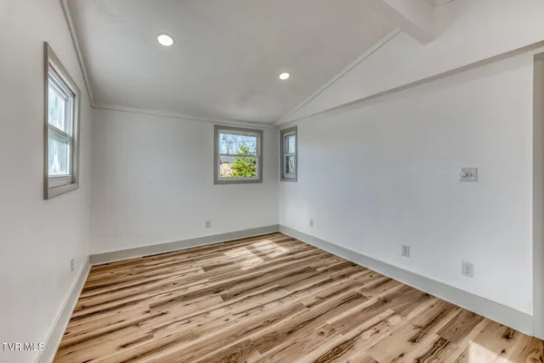 $260,000 | 438 Hartshaw Drive, Greeneville, TN 37743