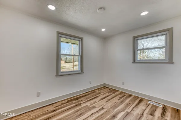 $260,000 | 438 Hartshaw Drive, Greeneville, TN 37743