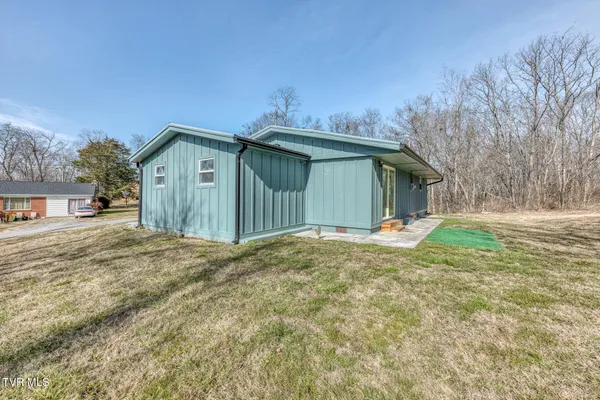 $260,000 | 438 Hartshaw Drive, Greeneville, TN 37743