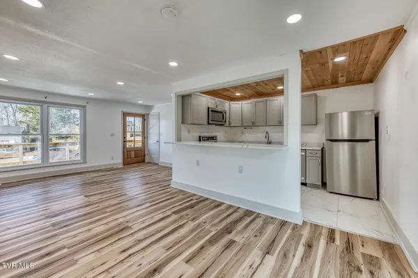 $260,000 | 438 Hartshaw Drive, Greeneville, TN 37743